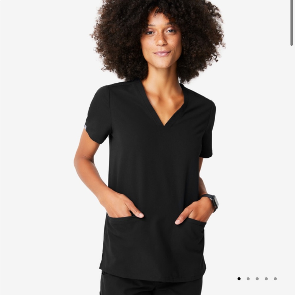 Figs Casma scrub top